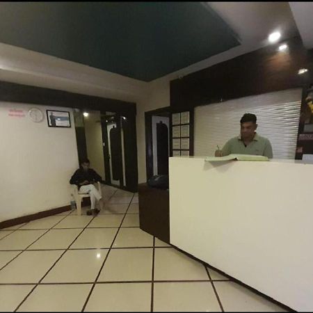 Hotel Sai Ganesh Lodging & Boarding By Wb Inn Titwala 외부 사진